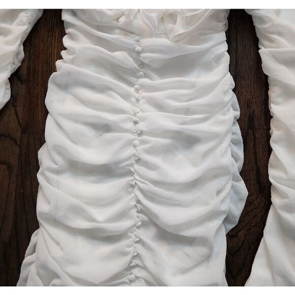 Elegant White  Mini Dress Size S NWOT - Picture 2 of 7